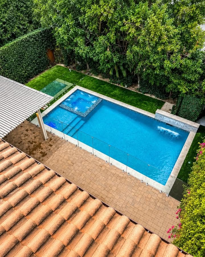 Everywhere Outdoor Builders's Pools & Backyard — photo 2