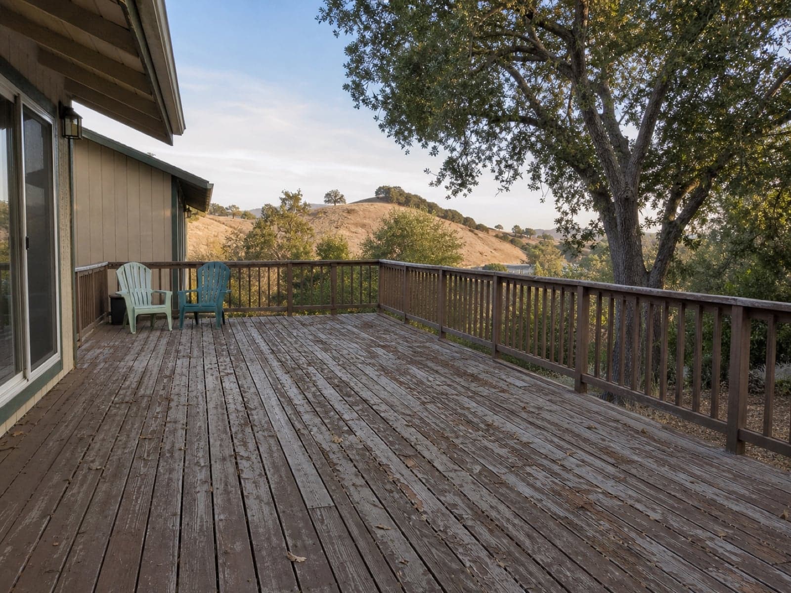 Before — Eric's Deck in Westlake Village