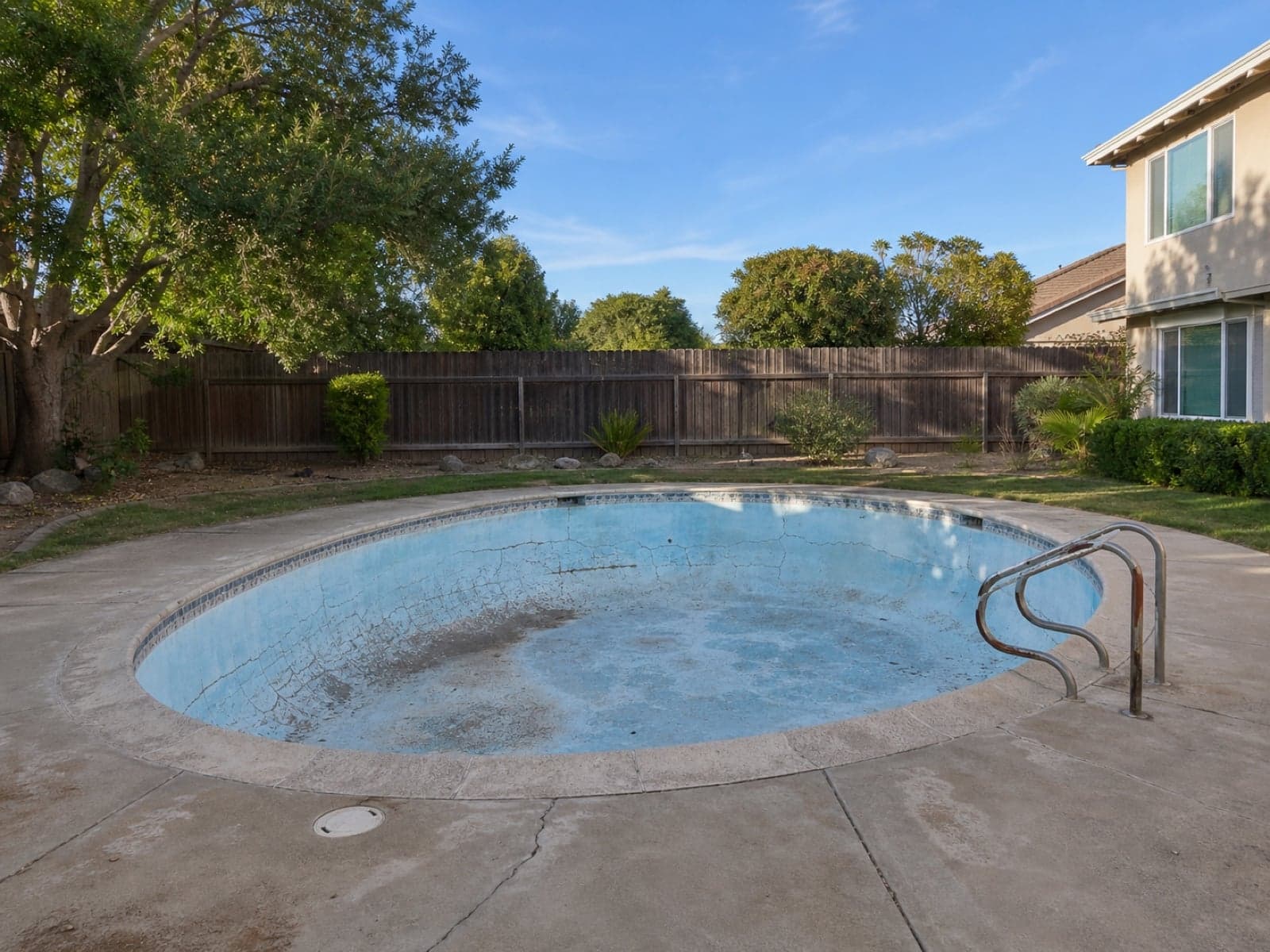 Before — Jessica's Pools & Backyard in Irvine